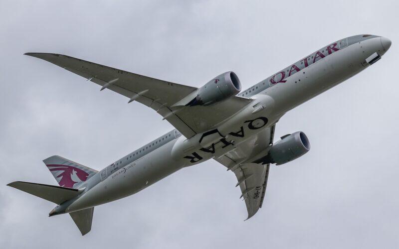هواپیمای قطر ایرویز با تلاطم مواجه شد و 12 نفر مجروح شدند
